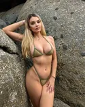 Reviews about escort with phone number 2024379641