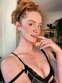 Reviews about escort with phone number 3302679205