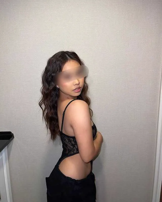 Reviews about escort with phone number 2019220645