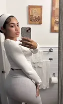 Reviews about escort with phone number 3189337945