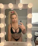 Reviews about escort with phone number 3854098293
