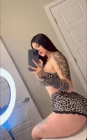 Reviews about escort with phone number 5619475242