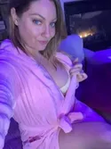 Reviews about escort with phone number 6122314893