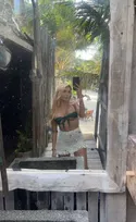 Reviews about escort with phone number 5715592488