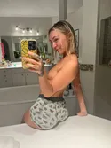 Reviews about escort with phone number 3174970998