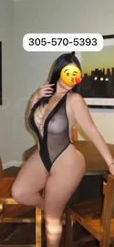 Reviews about escort with phone number 3055705393