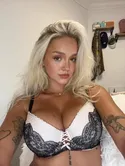 Reviews about escort with phone number 6824034704