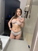 Reviews about escort with phone number 4422984588