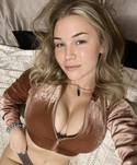 Reviews about escort with phone number 8544582256