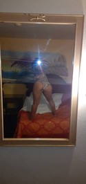 Reviews about escort with phone number 9093448259