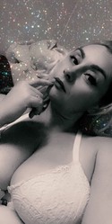 Reviews about escort with phone number 7072099561
