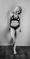 Reviews about escort with phone number 5015233724