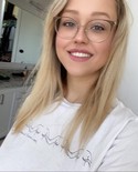 Reviews about escort with phone number 2164383563