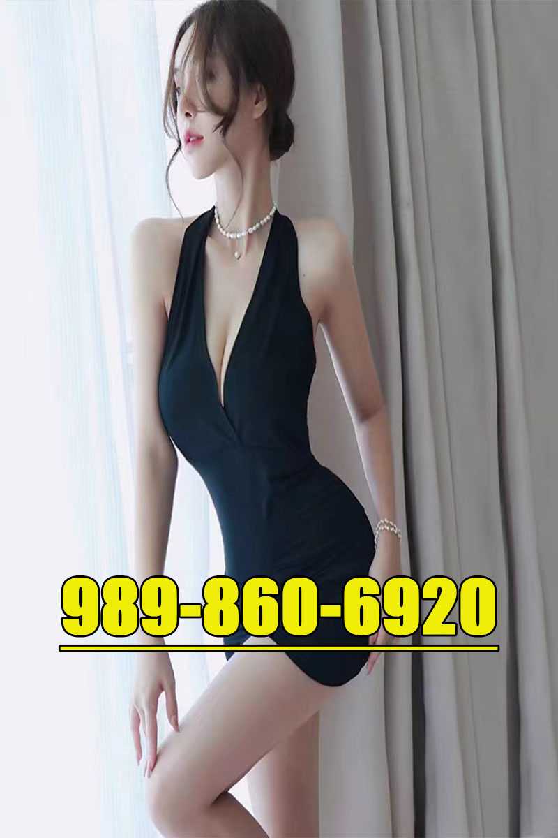 Reviews about escort with phone number 9898606920