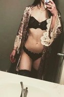 Reviews about escort with phone number 8138569358