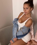 Reviews about escort with phone number 2138064427
