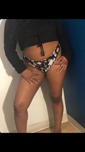 Reviews about escort with phone number 2675645556