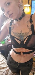 Reviews about escort with phone number 7165897598